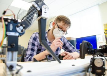 WVU researcher’s insect-inspired robots could advance space exploration, agriculture and mining | WVU Today