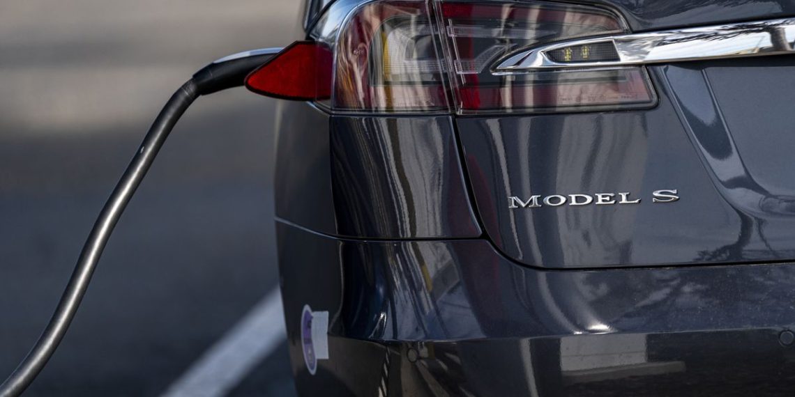 Tesla keeps ignoring the government’s requests to fix Autopilot