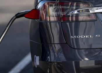 Tesla keeps ignoring the government’s requests to fix Autopilot