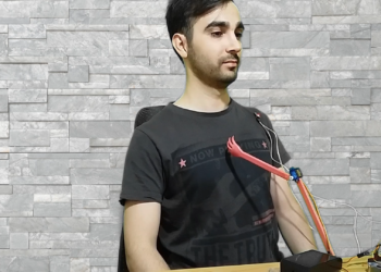 Quit Hunching Over Your Screen With A Little Robotic Help