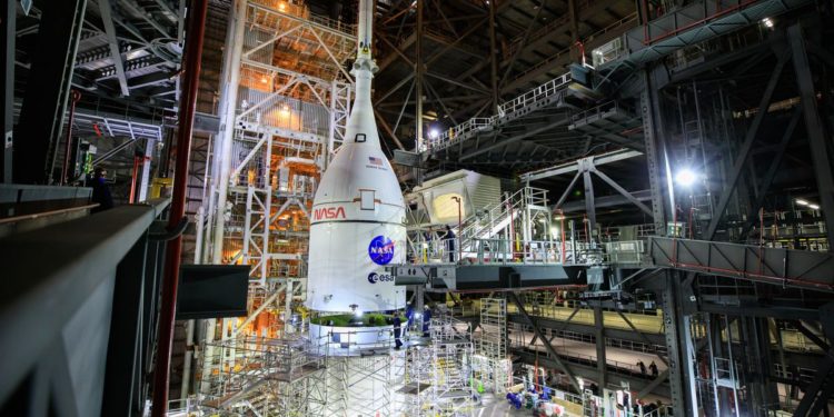NASA now aims to launch massive next-generation rocket on debut flight in early 2022