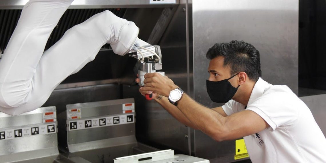 Robots are coming to Buffalo Wild Wings