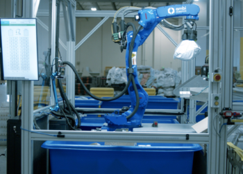 Robots are lending a helping hand this holiday season