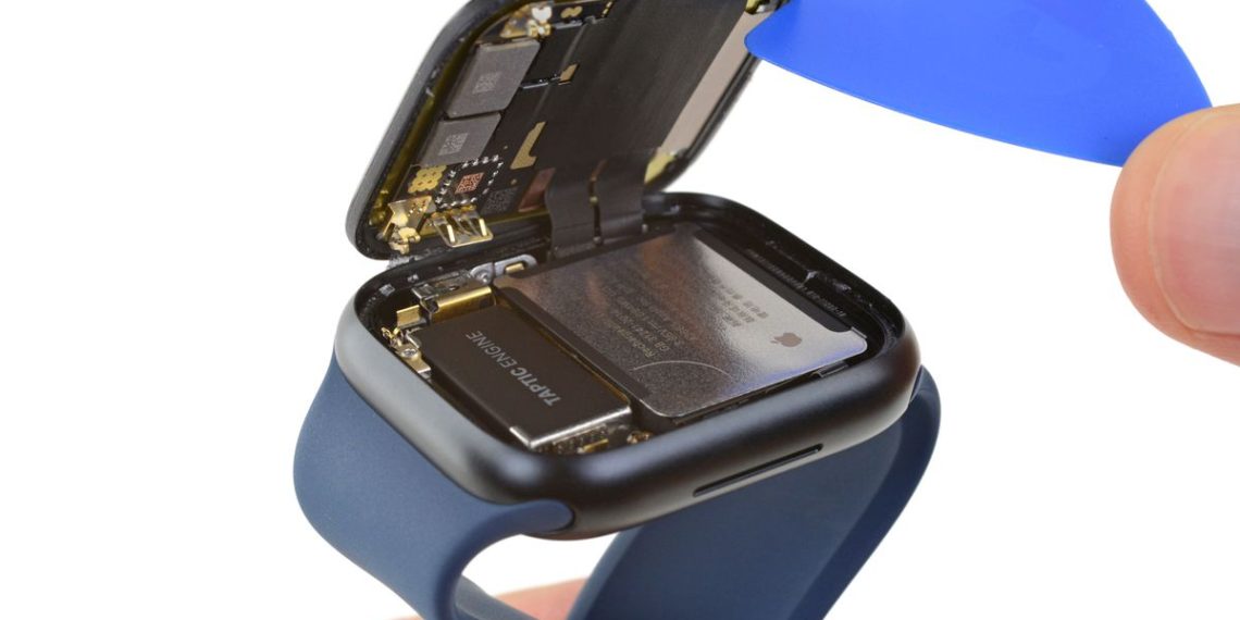 iFixit took a peek underneath the Apple Watch Series 7’s larger display