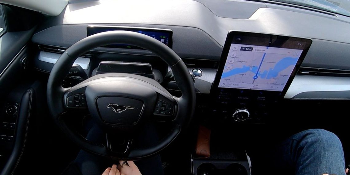 Ford delays launch of its ‘hands-free’ BlueCruise driver assist feature until 2022