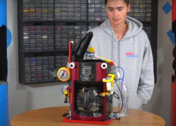 This Robotic LEGO Coffee Machine Works Surprisingly Well