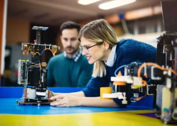You Must know These Tips for a Job of Robotics Technicians