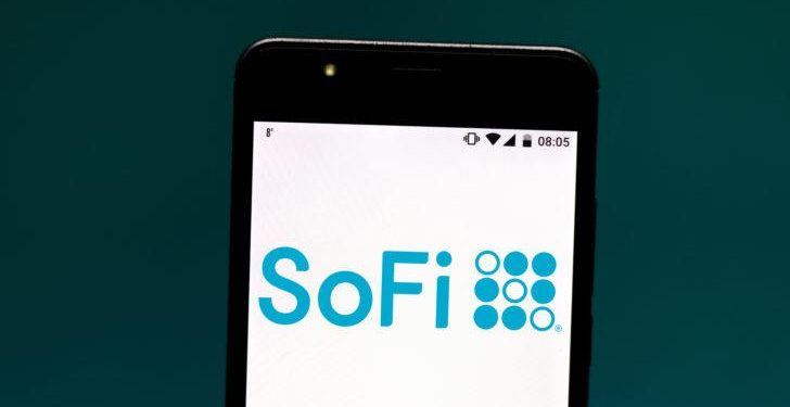 Here’s How I’d Invest in Fintech Disruptor SOFI Stock