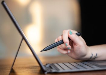 Listen to our Windows 11 and Microsoft Surface roundtable