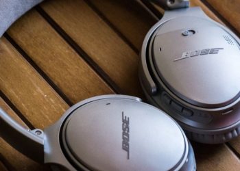 Save on Bose headphones and iPhone accessories