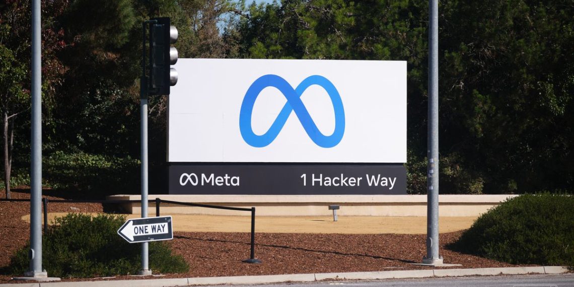 Facebook’s famous thumbs-up HQ sign has been replaced with Meta