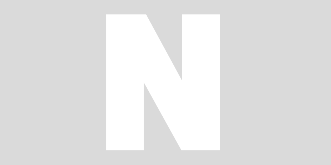 Robot Flips Burgers for California Restaurant Better Than a Human