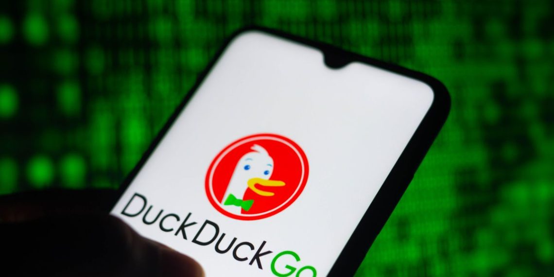 A new DuckDuckGo tool is supposed to prevent apps from tracking Android users