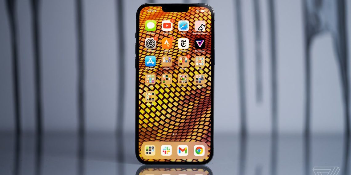 iPhone 13 DIY screen replacements don’t break Face ID in iOS 15.2 beta