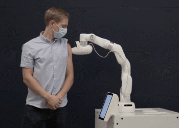 A New Robot Delivers Vaccines Without Needles or Doctors