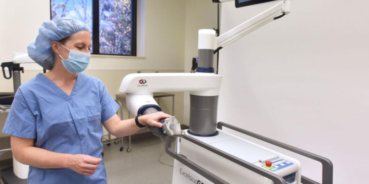 Local neurosurgeon sees future in cutting-edge robotic spinal surgery tool | Merrimack Valley