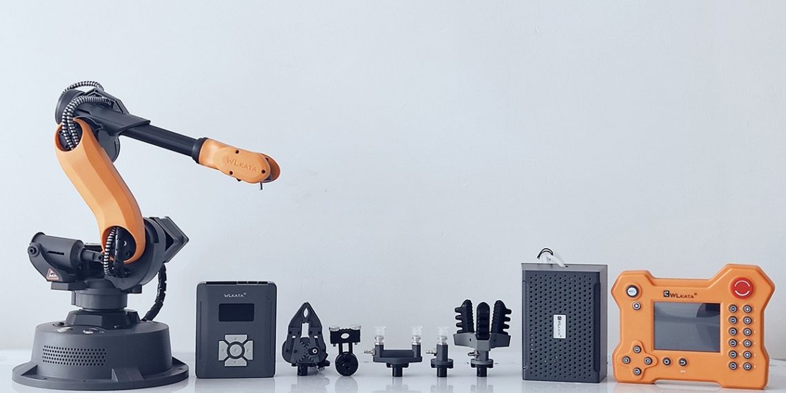 This pro robotics kit is nearly $400 off ahead of Black Friday