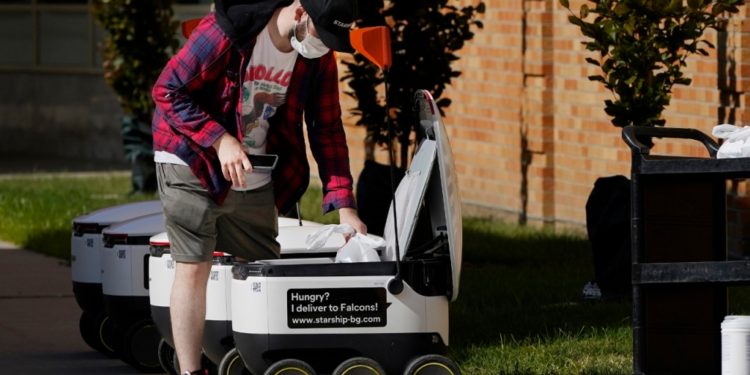 Worker shortage a boon for robots