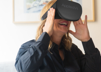 VR treatment for chronic pain gets FDA authorization