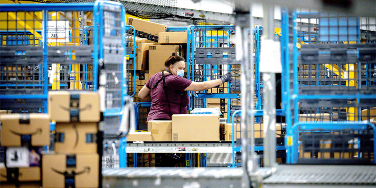 U of T researcher focuses on Amazon’s warehouses in new book