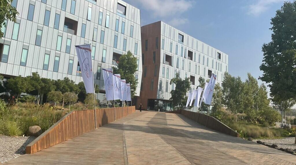 Mastercard opens fintech, cybersecurity innovation lab in Beersheba