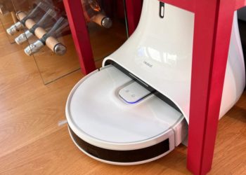 Neabot NoMo Q11 review: The self-emptying robot vacuum
