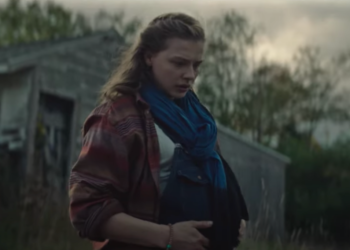Chloë Grace Moretz & Algee Smith Outrun Killer Robots – Deadline
