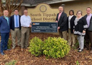 Ashley donates $50K to enhance robotics at schools in Tippah County and New Albany