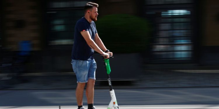 E-scooter startup Lime raises $523 mln, eyes going public in 2022