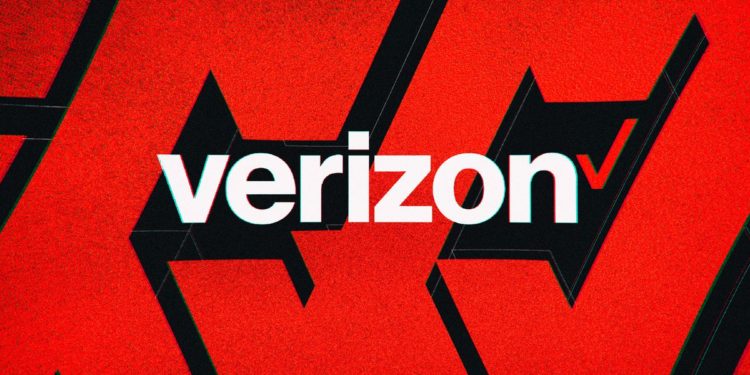 FCC approves $6 billion Verizon-Tracfone acquisition