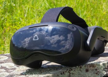 HTC’s Vive Focus 3 update could free arcades from VR backpacks