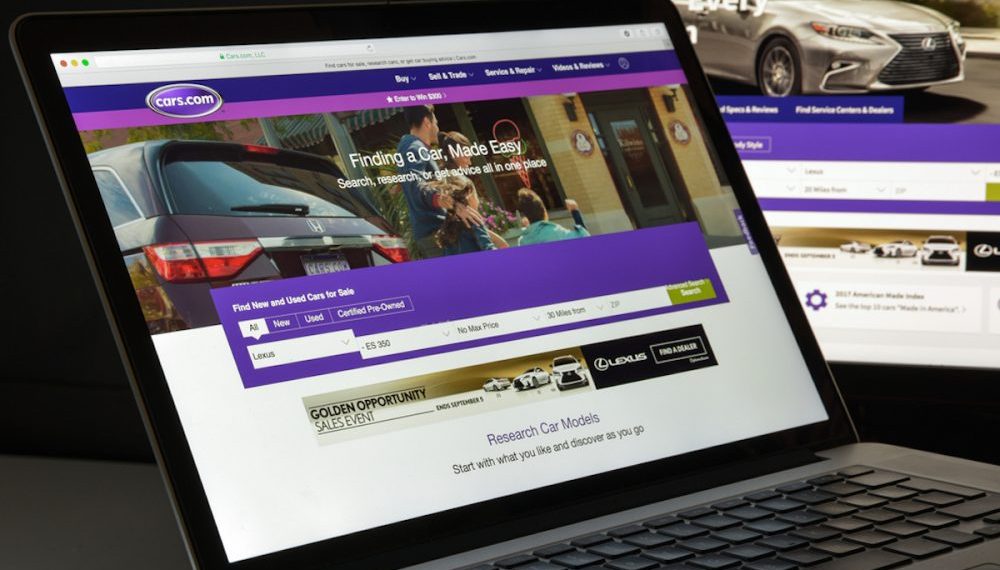 Cars.com to Acquire FinTech Platform CreditIQ 