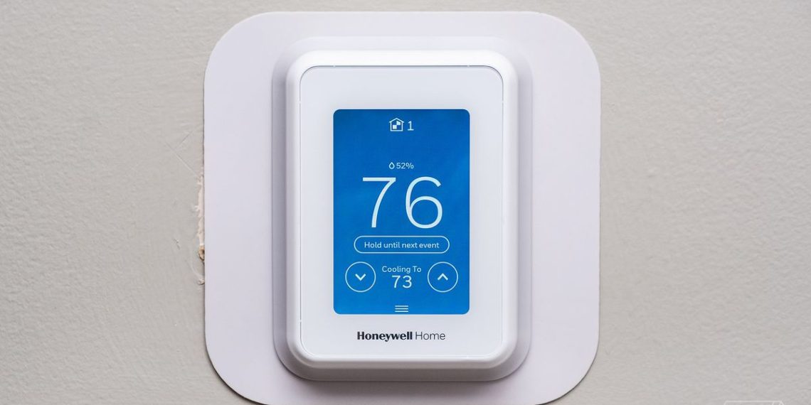 The Honeywell Home T9 smart thermostat now works with Apple HomeKit