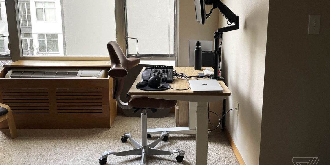 Fully’s standing desks and accessories are cheaper for Black Friday