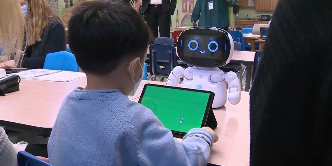 Robot named ‘Kebbi’ helping Andover, Massachusetts special needs students unlock potential