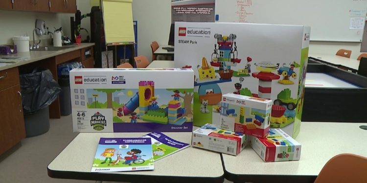 Elementary students in Sharon learning about STEM through playing with LEGOs