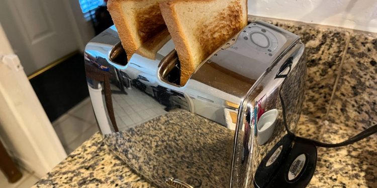 Why a toaster from 1949 is still smarter than any sold today