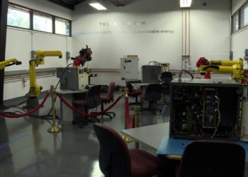 Meet the ‘ro-bats’: ACC shows off new Tesla-sponsored robotics program
