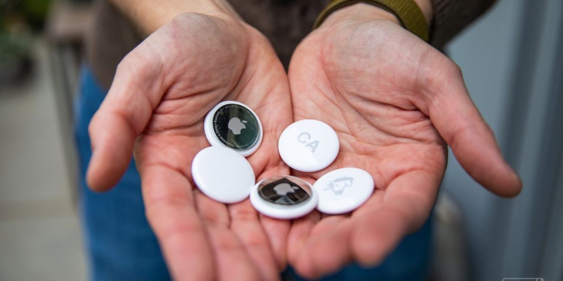 Latest iOS beta lets you manually scan for sneaky AirTags