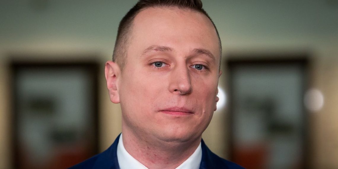 Spyware scandal rocks Polish government