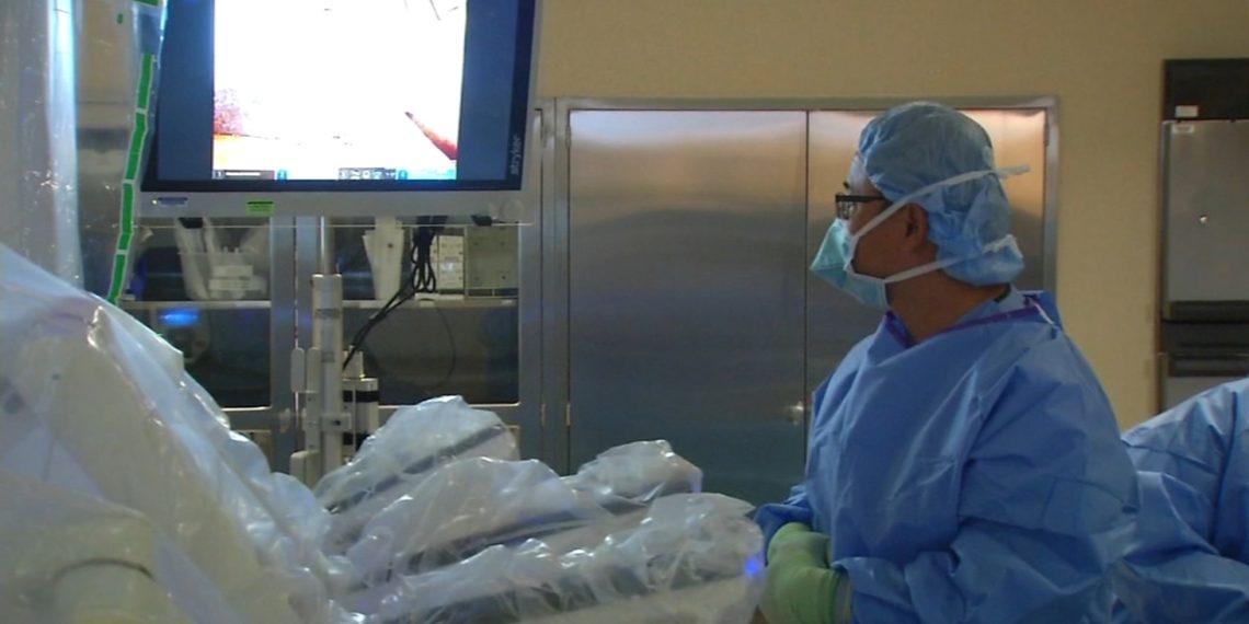 Redwood City Sequoia Hospital surgeon achieves milestone in robotic surgery