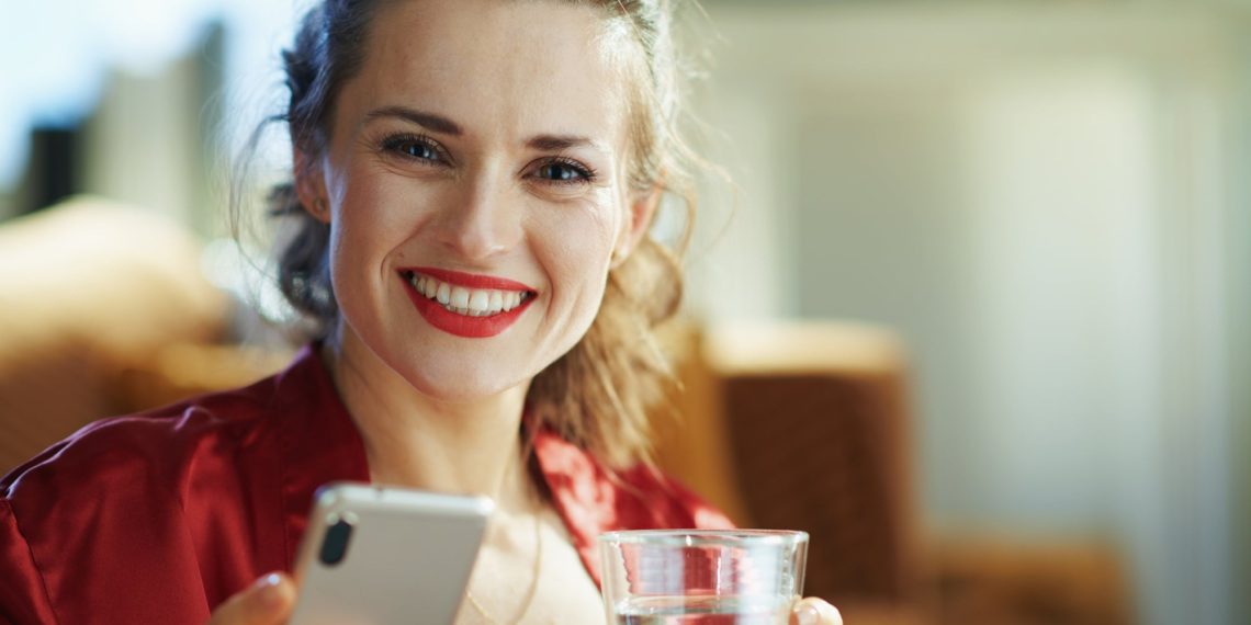 How to use robots to improve the customer experience at online sales events?