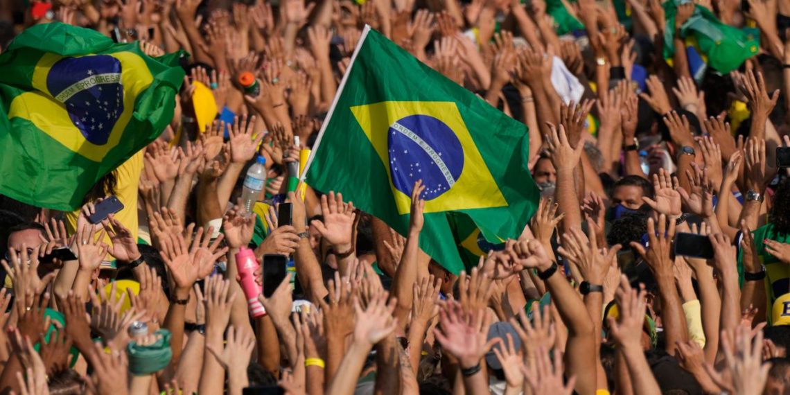 Ex-Silicon Valley venture capitalist takes Brazilian digital bank Nu public at premium