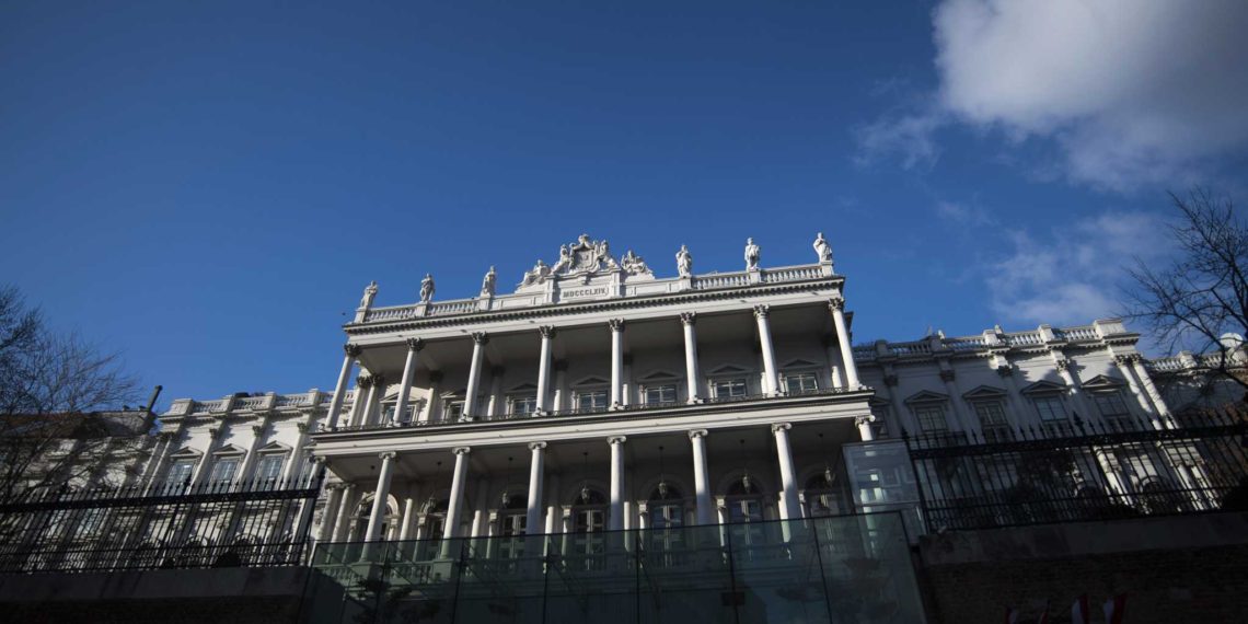 Iran insists on crude exports as Vienna nuclear talks resume