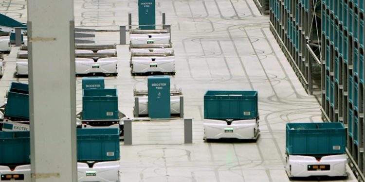 Shelf-climbing robots are helping warehouses meet the holiday rush