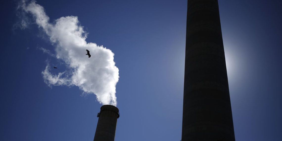 Plans to capture CO2 from coal plants wasted federal dollars, watchdog says