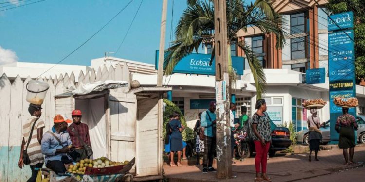 Fintechs and ‘neobanks’ aim to plug continent’s banking gap