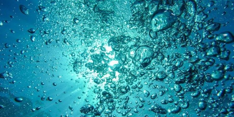 Scientists Create Self-Powered, Aqueous Robot That Runs Without Electricity
