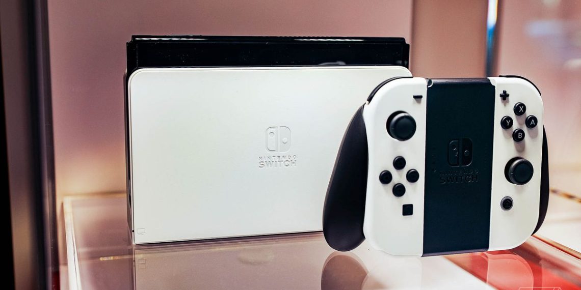 Nintendo will sell you the Switch OLED’s dock with built-in ethernet