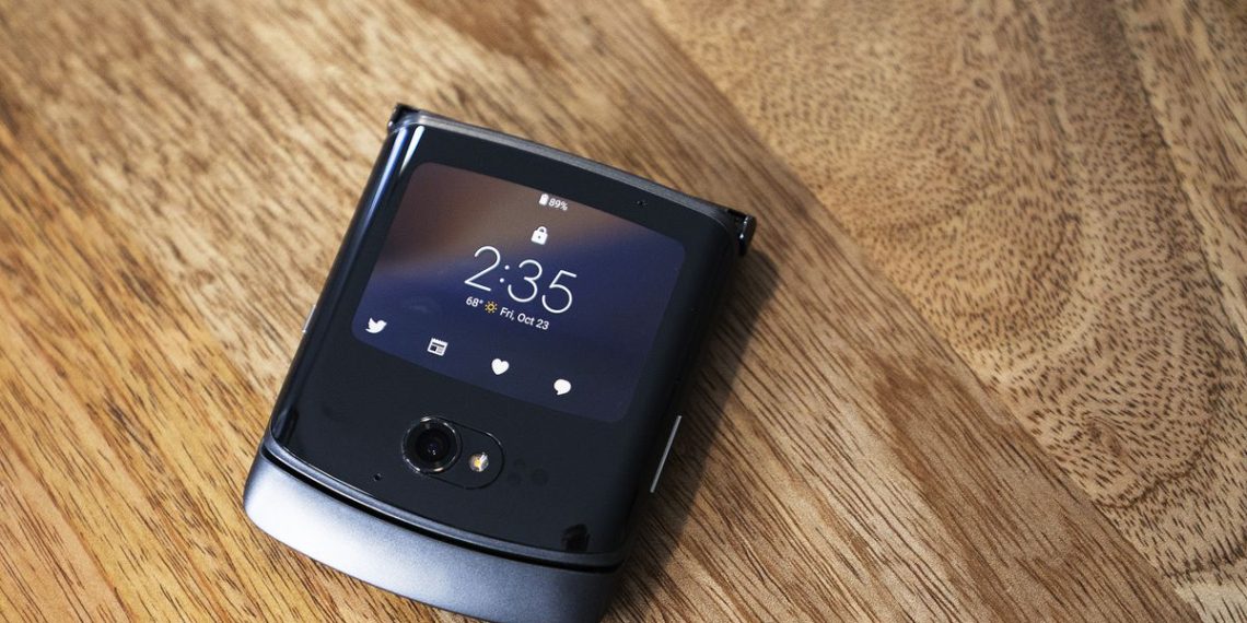 Motorola will try foldable phones again with a third-generation Razr